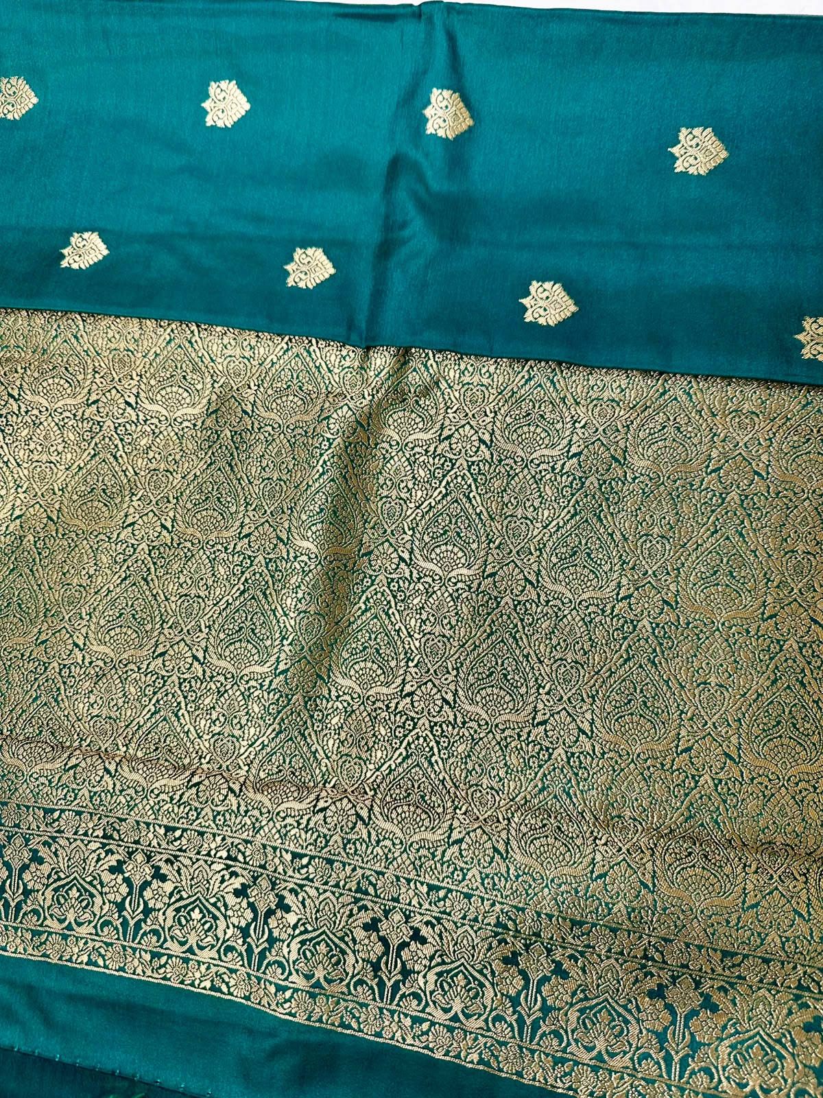 Emerald Green Mysore Semi Silk Saree with Gold Zari Motifs & Rich Pallu